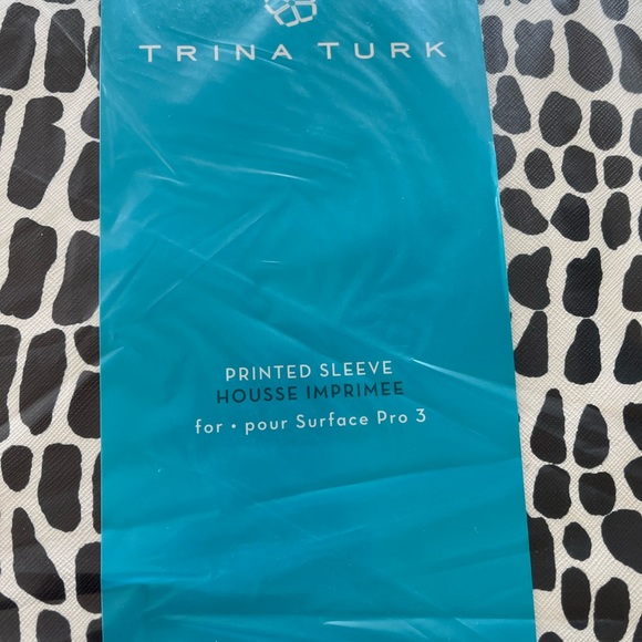 NEW Lot 3 Laptop Sleeves: Case Logic, Trina Turk, Uncommon - Picture 2 of 15